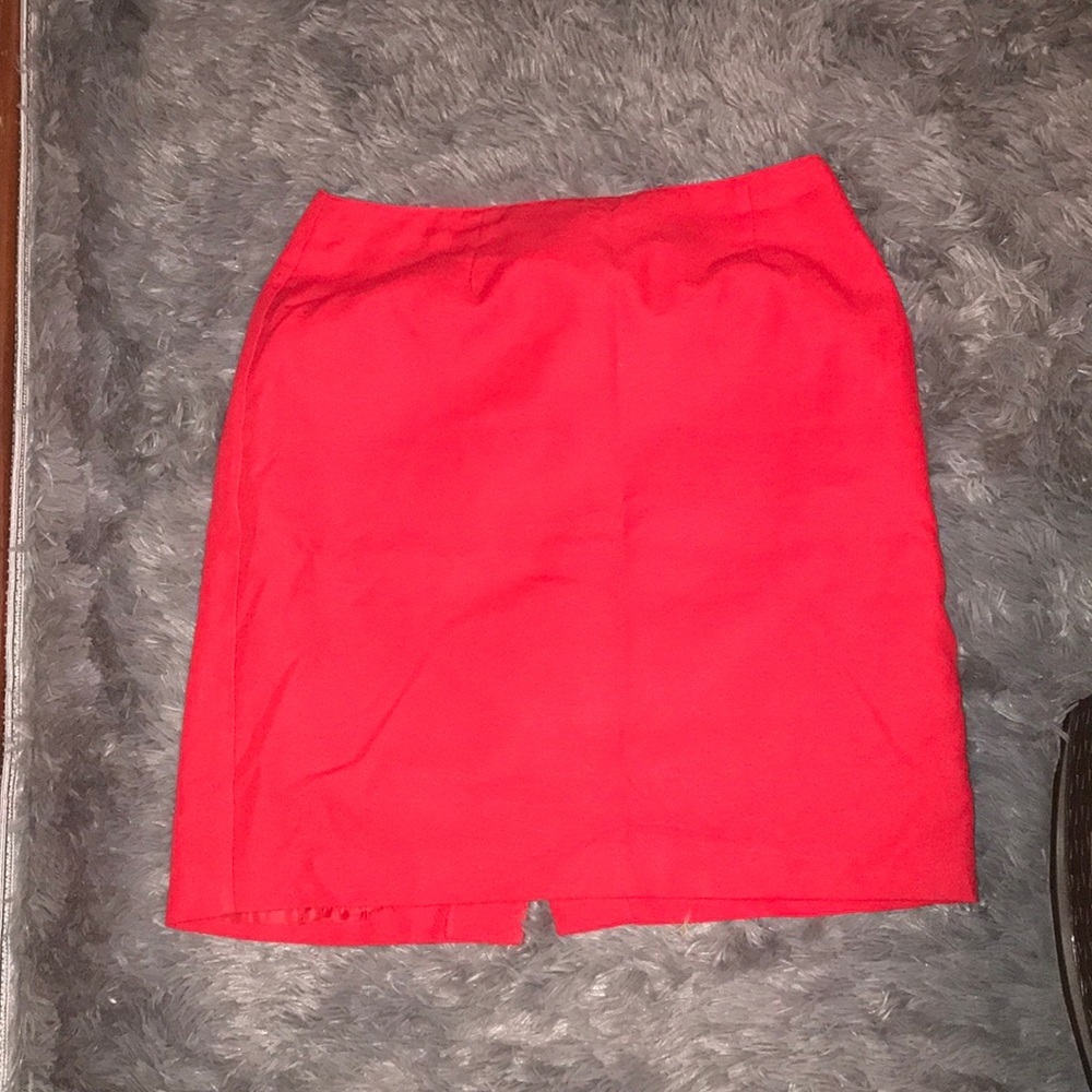 Red skirt